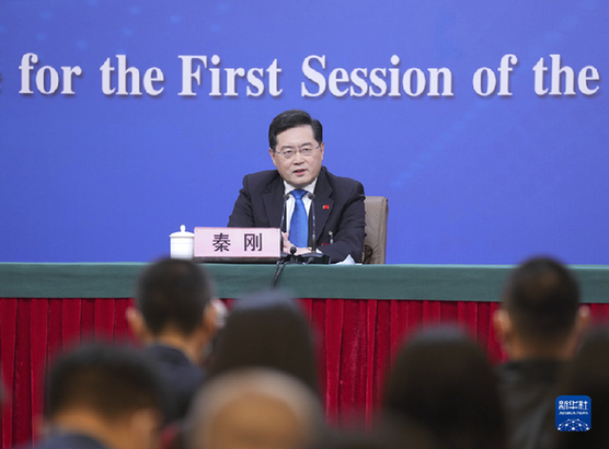 秦刚答记者问 新华社记者 王毓国 摄.jpg